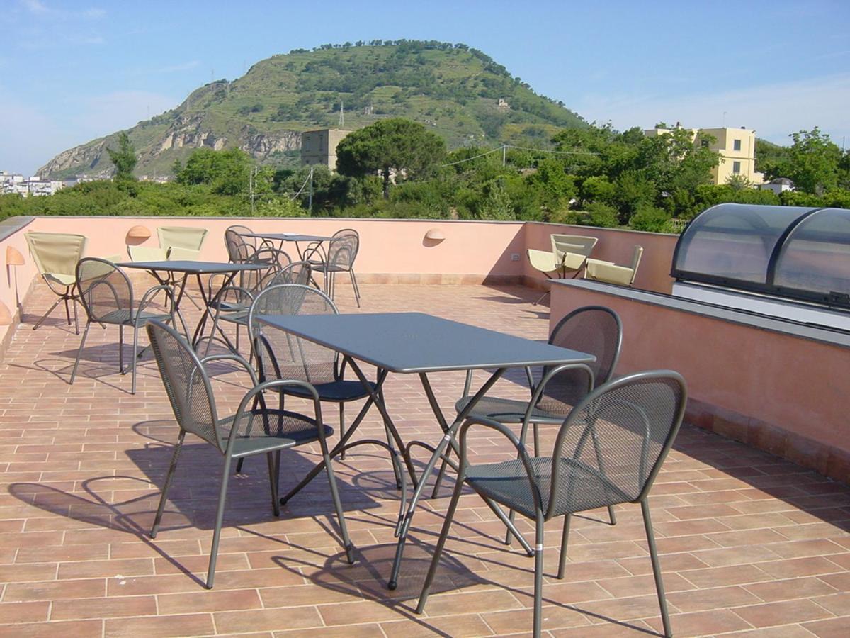 Flegrea House Aparthotel Pozzuoli Exterior foto