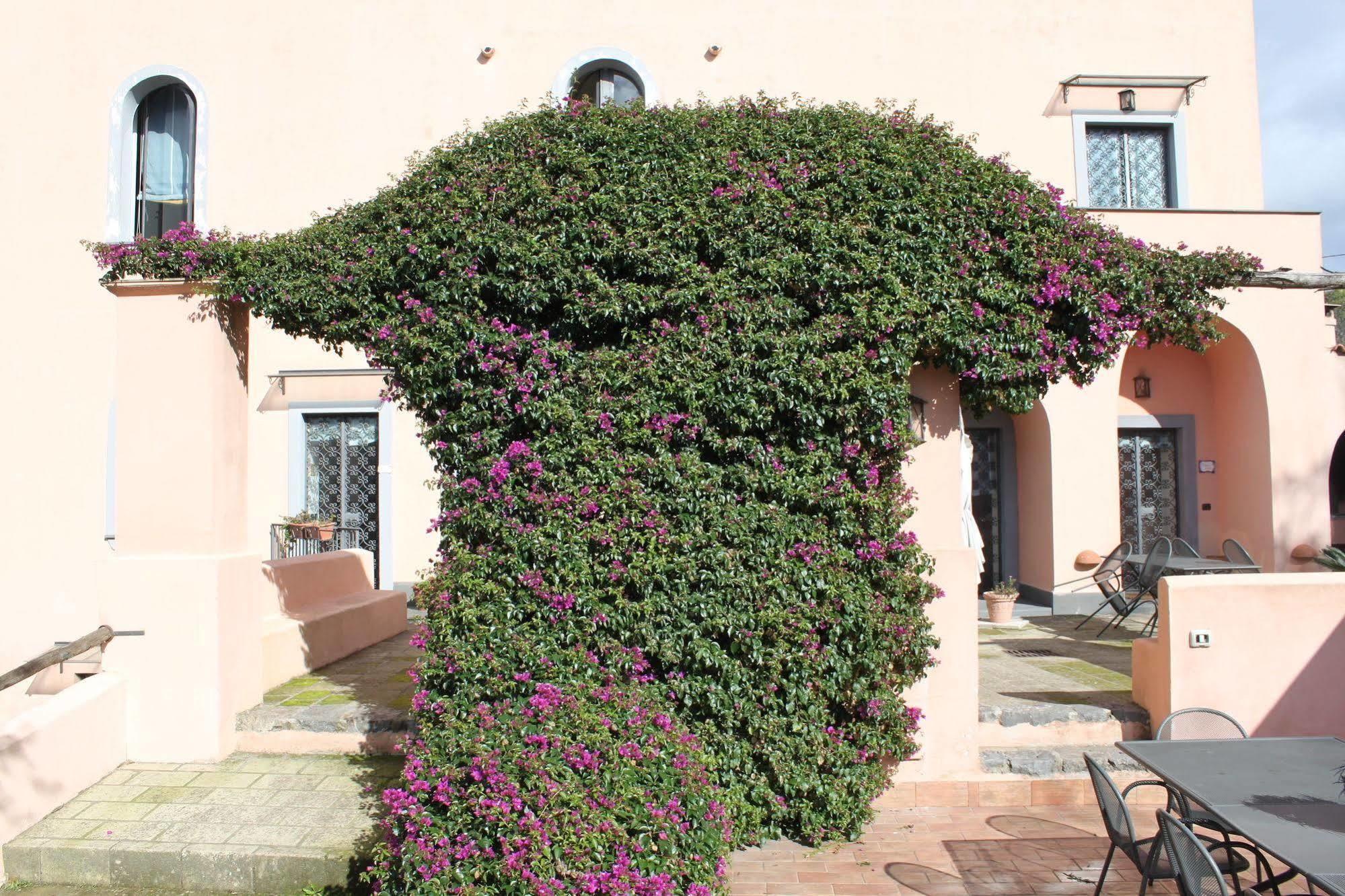 Flegrea House Aparthotel Pozzuoli Exterior foto