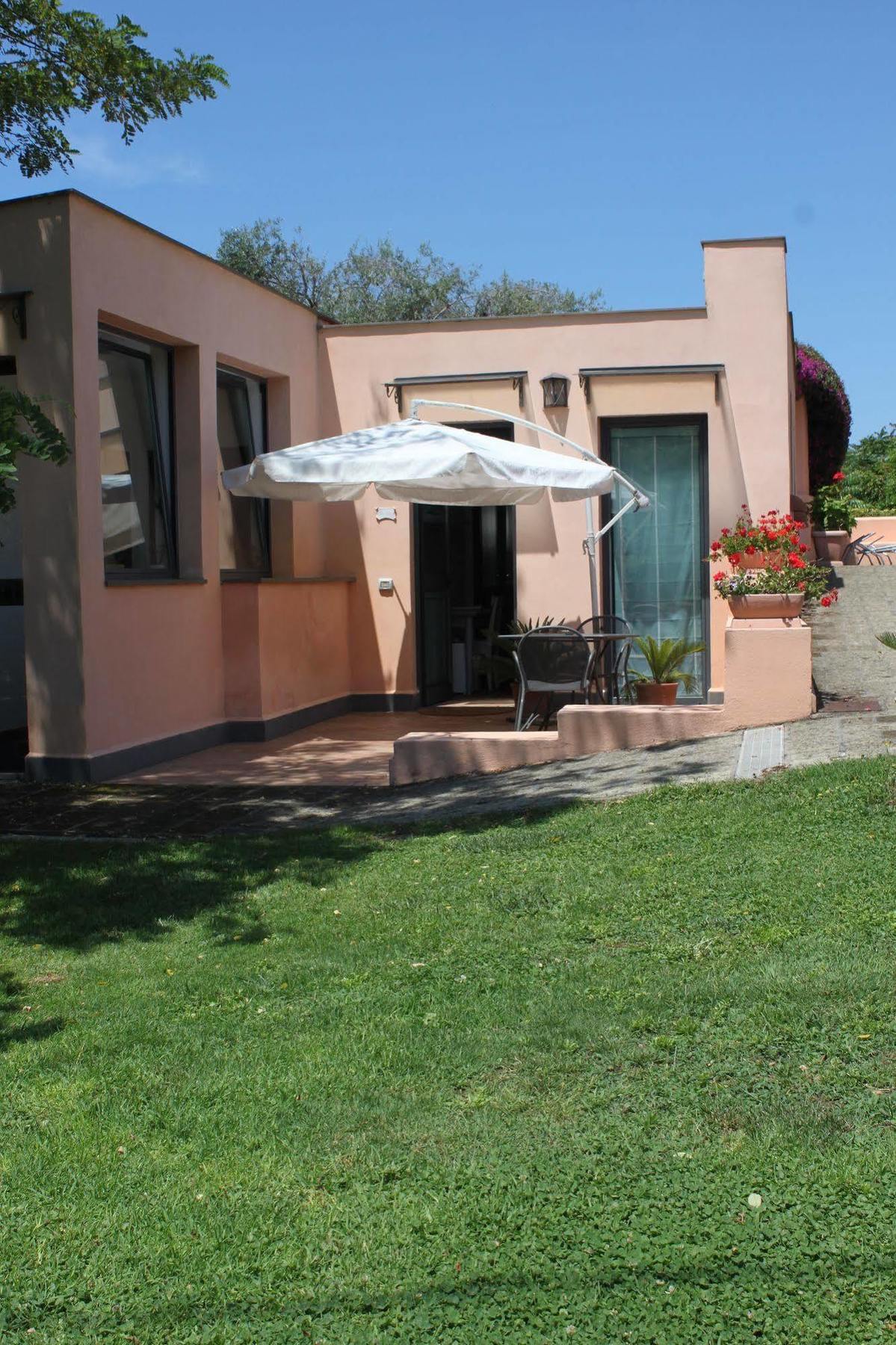 Flegrea House Aparthotel Pozzuoli Exterior foto