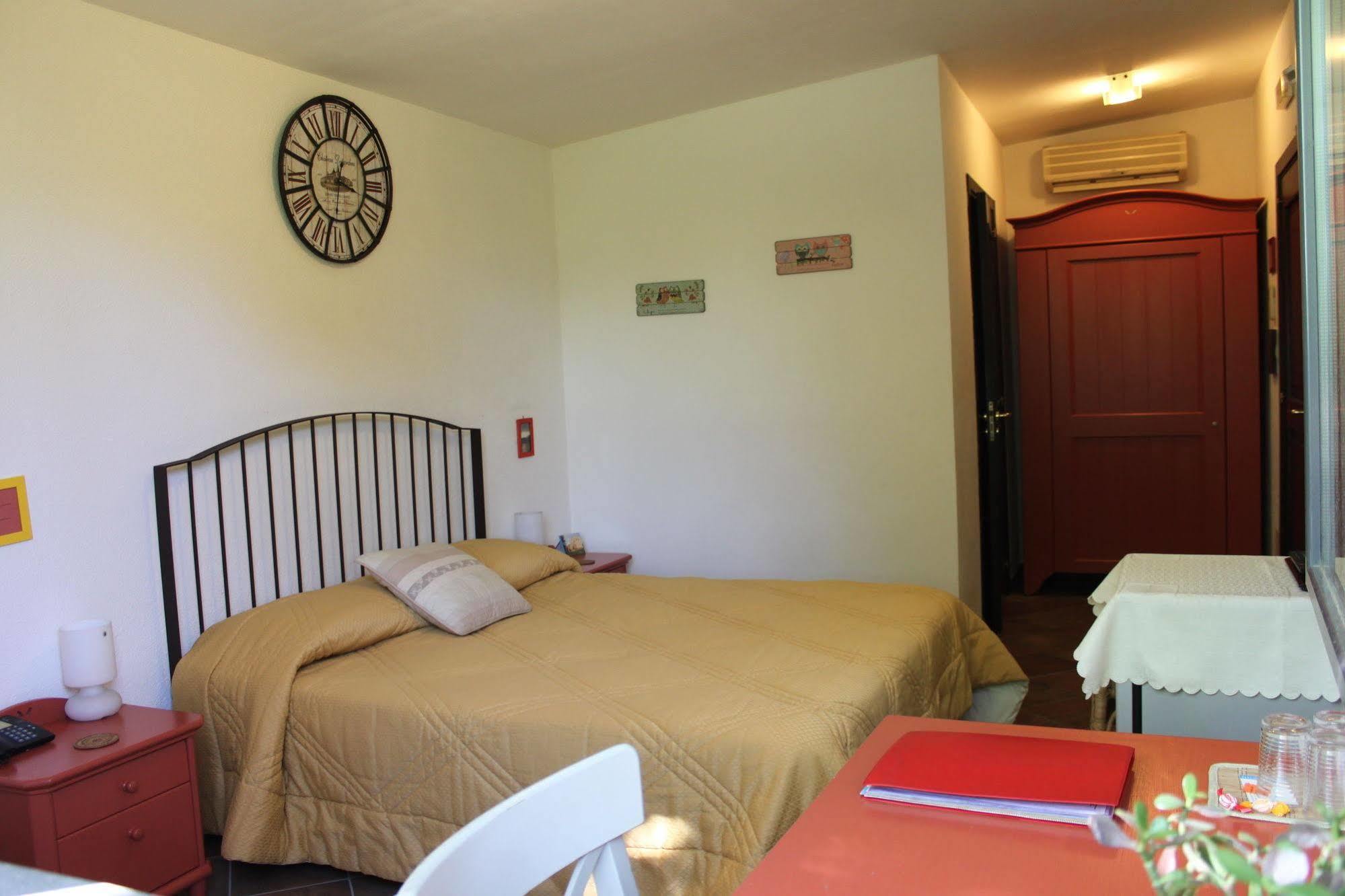 Flegrea House Aparthotel Pozzuoli Exterior foto