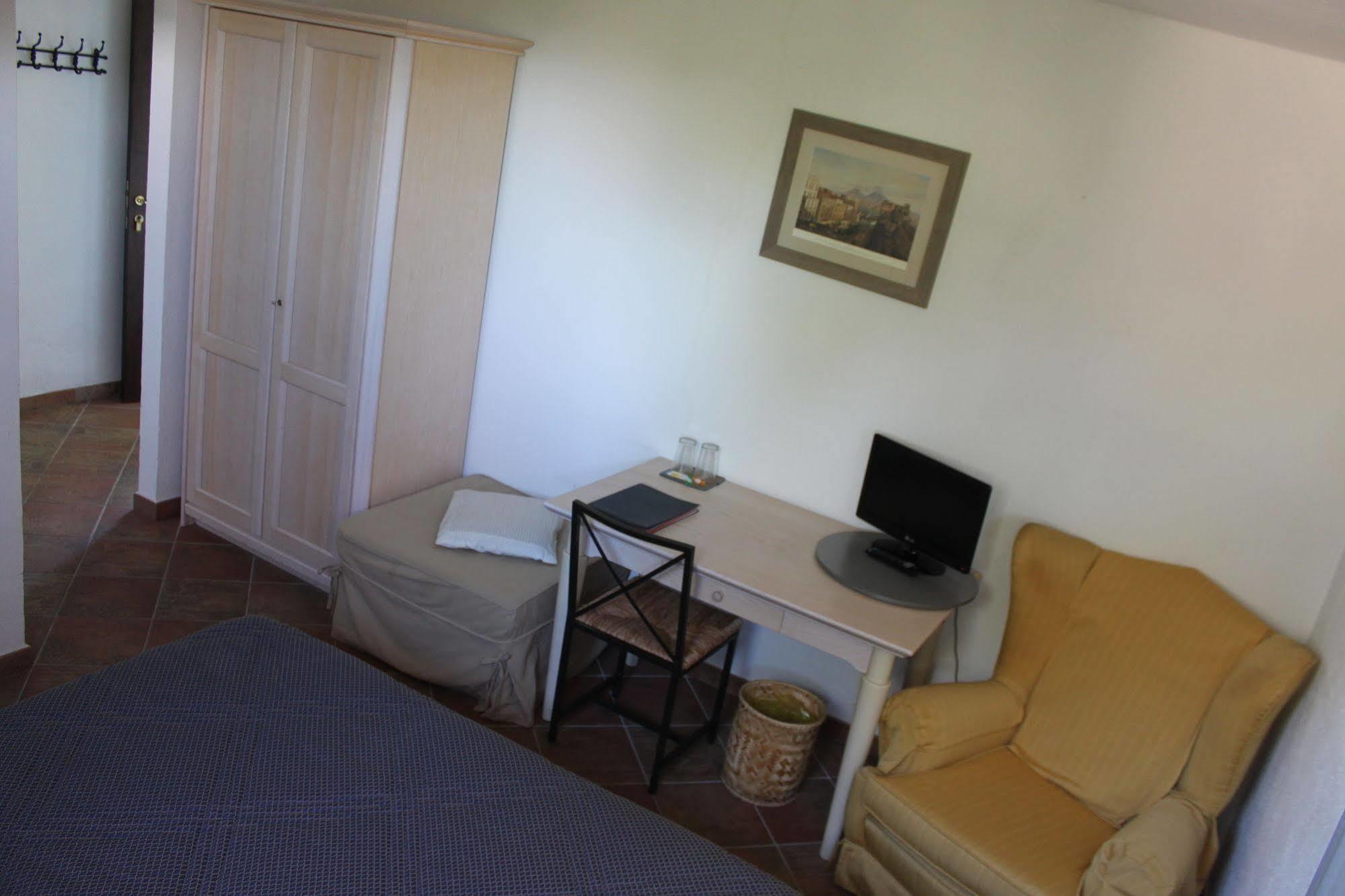 Flegrea House Aparthotel Pozzuoli Exterior foto